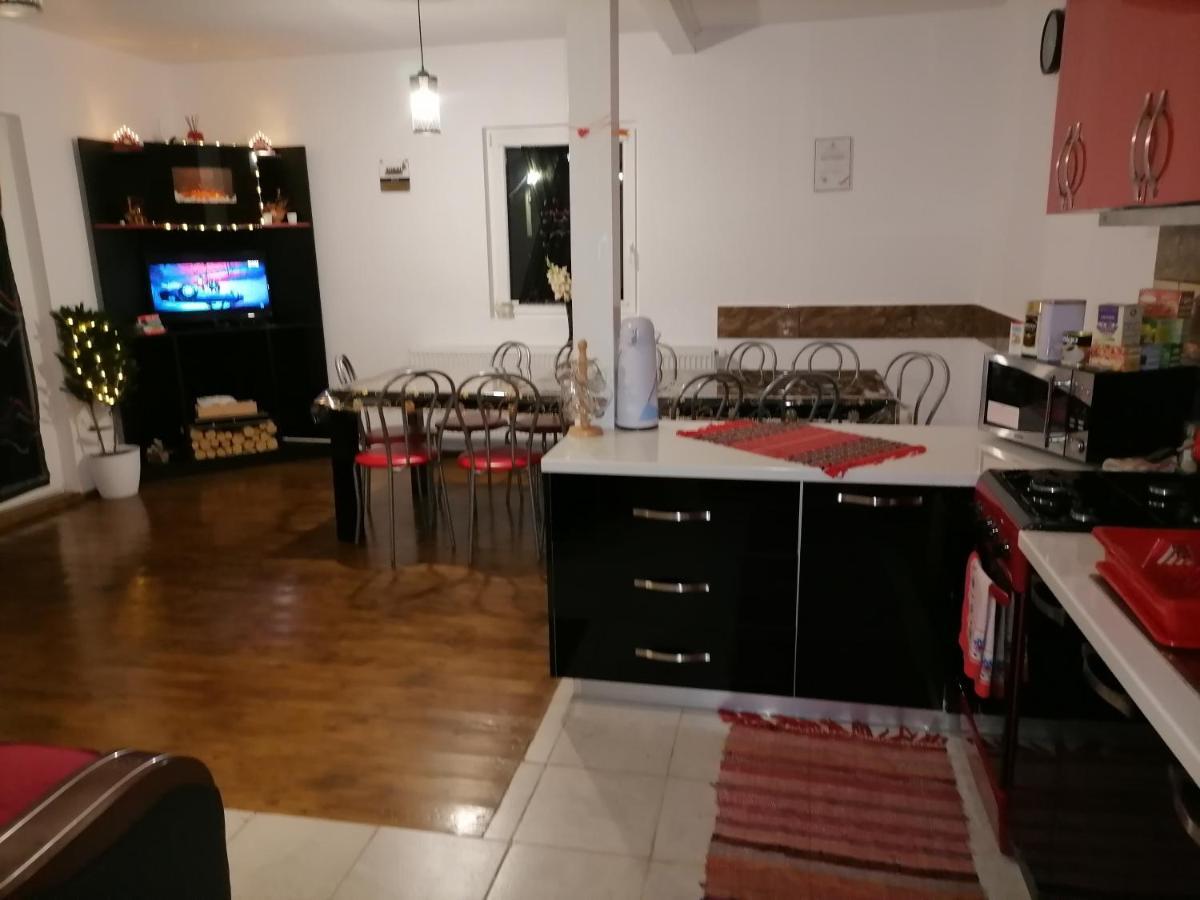 Pensiunea Izabel Lacul Roşu Exterior foto