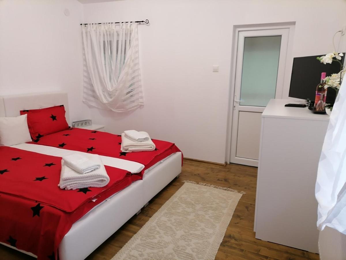 Pensiunea Izabel Lacul Roşu Exterior foto